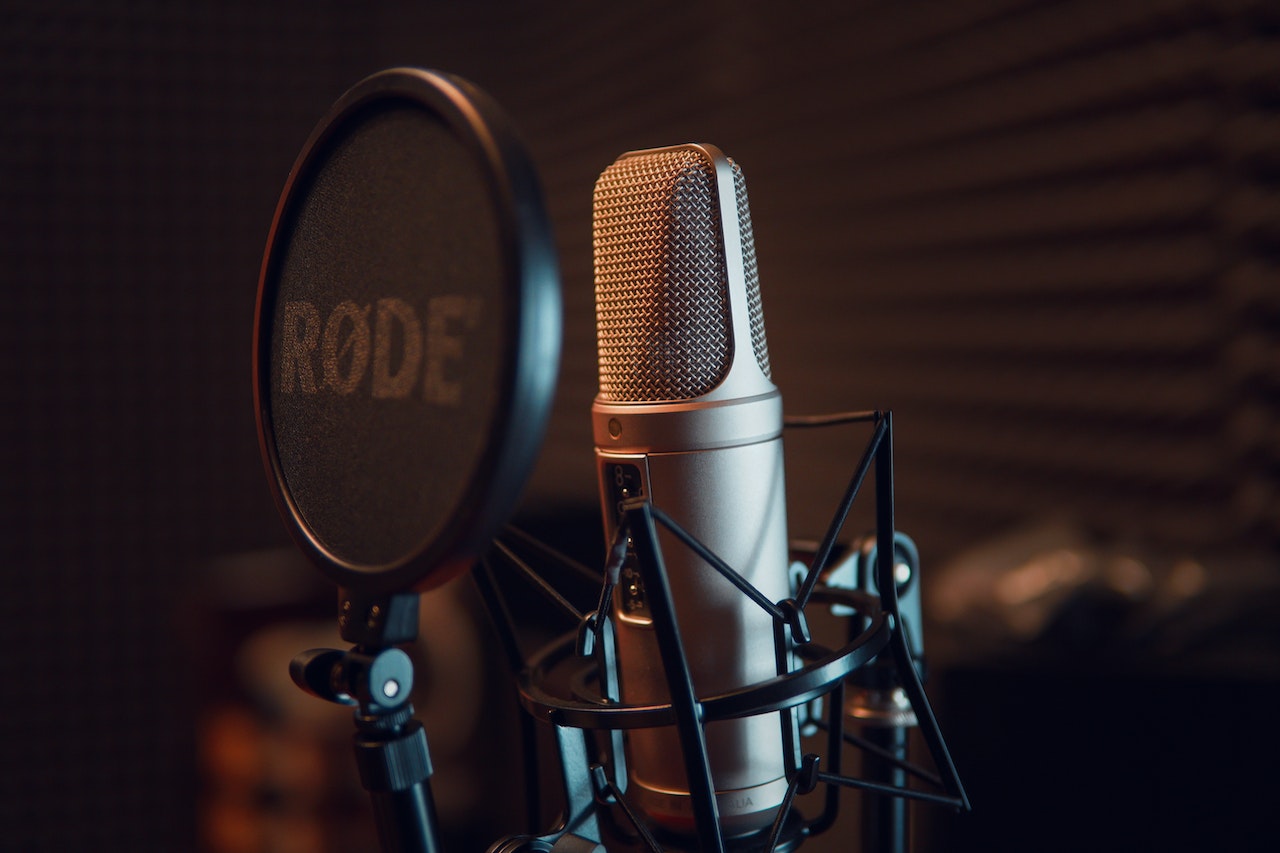 Enter Radiocracy’s Short Writing Contest